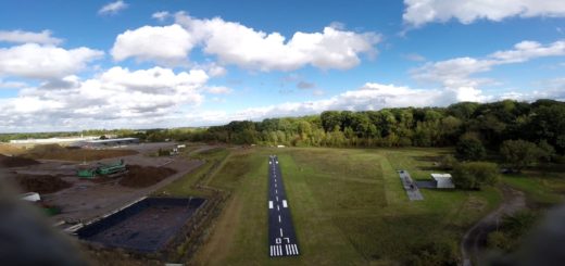 Notre piste bâchée, frâichement repeinte - septembre 2020 - AMC94AMC