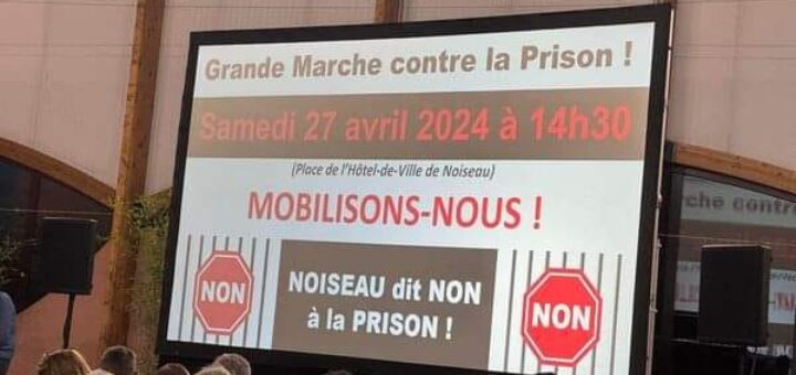 Grande marche contre la prison de Noiseau - AMC94